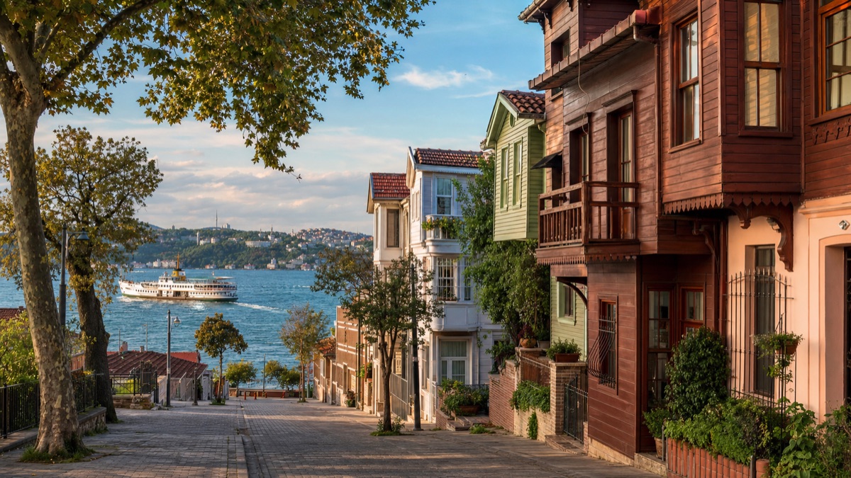 İstanbul’da Ücretsiz Boğaz Rotası: Kuzguncuk, Üsküdar ve Çengelköy